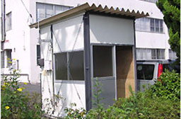 地震観測小屋