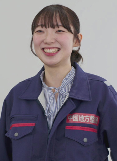 足立 香乃