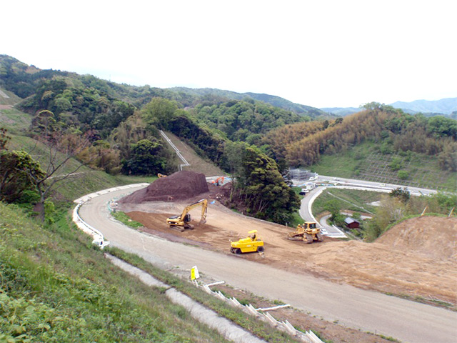 H26.4末時点　浜田三隅道路より県道浜田美都線方向