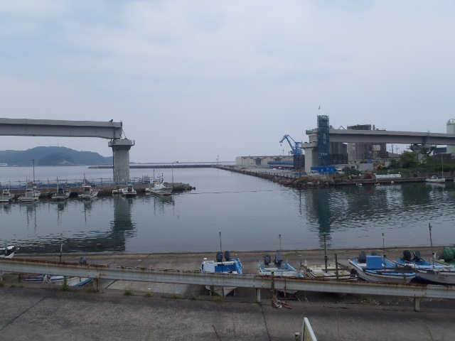 浜田港1号橋P2P3　地組中（南側より）