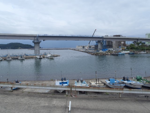 田港1号橋P2P3　架設完了（南側より）