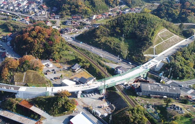 2号橋　別件工事施工中