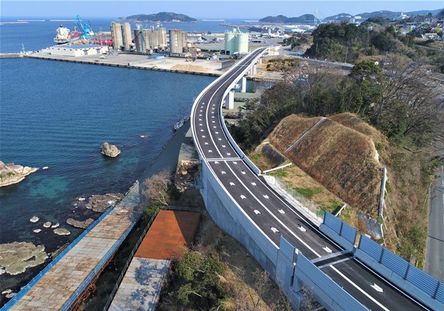 1号橋　臨港道路完成