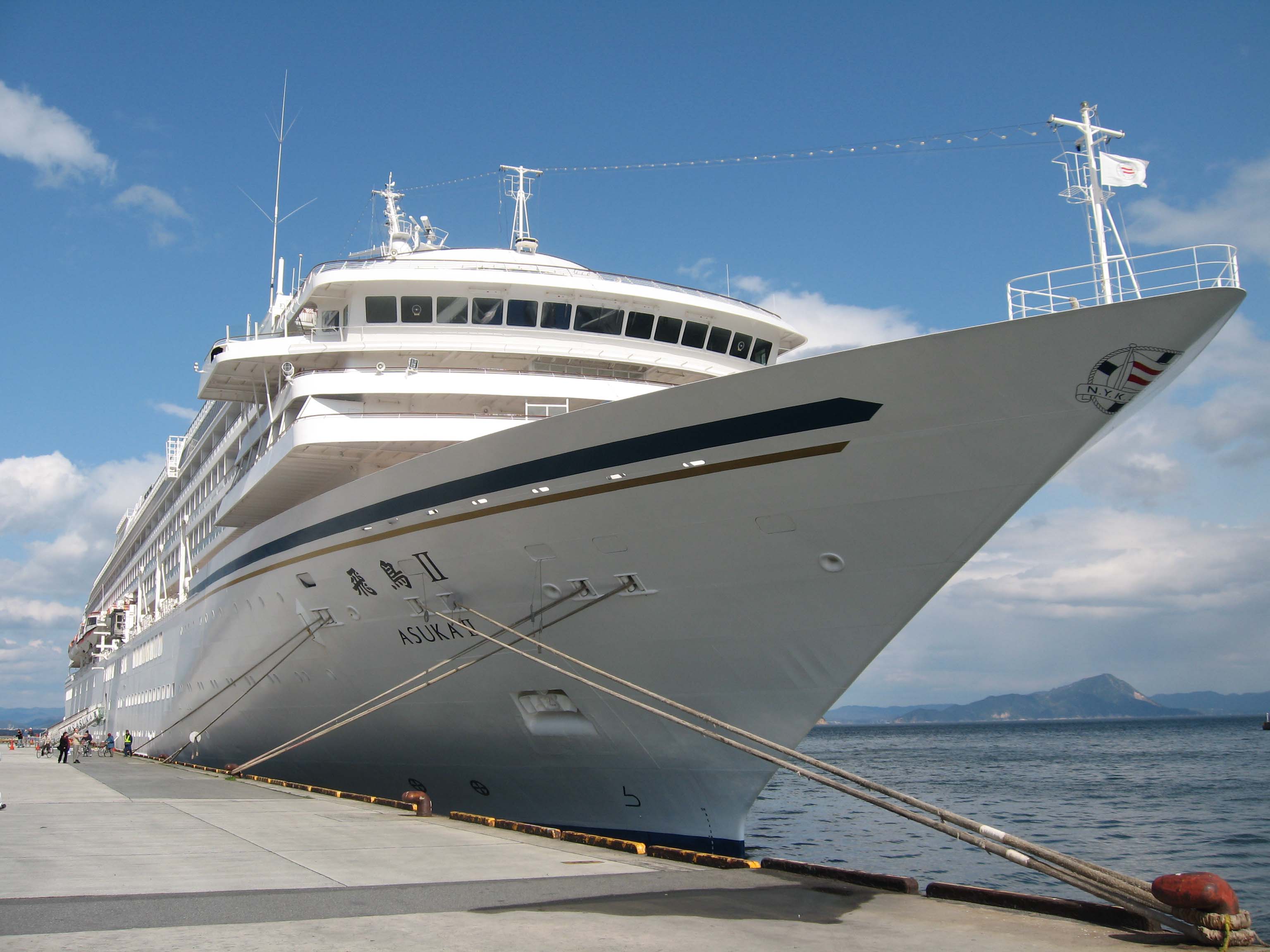 国内最大級クルーズ船『飛鳥Ⅱ』岩国港に初寄港！ | 国土交通省中国